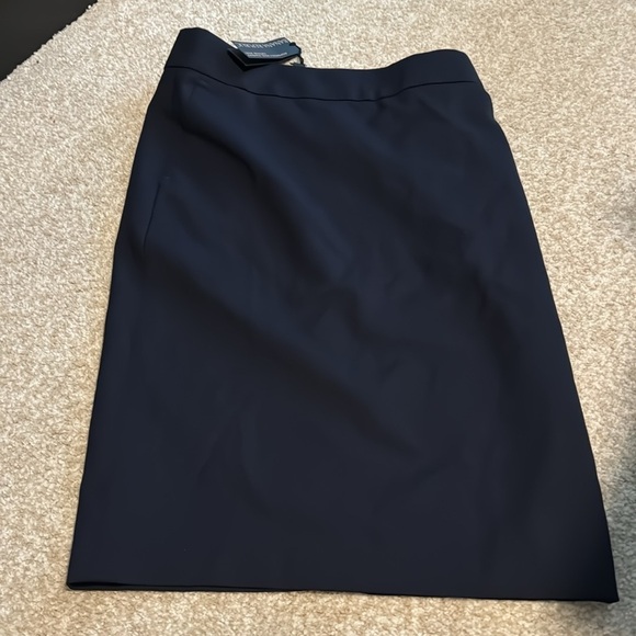 NWT! Banana Republic Navy Siena Wool Pencil Skirt - Multiple Sizes🦩 - Picture 7 of 7